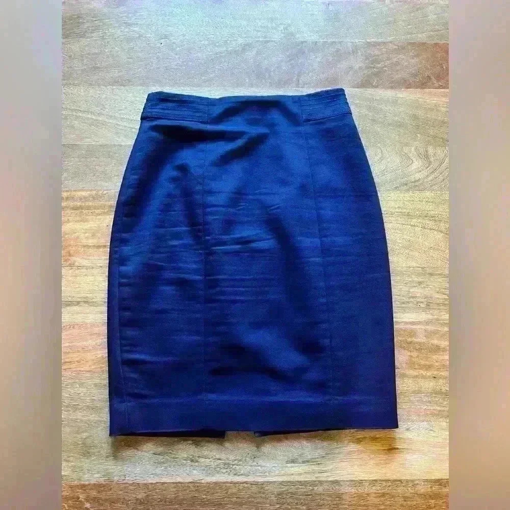 H&M Navy Blue Pencil Skirt  | Size 2
